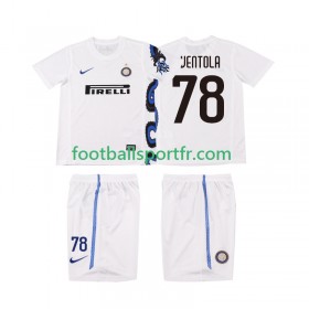 Tenue Inter Milan VENTOLA 78 2010 2011 Retro Enfant Exterieur Maillot de Foot